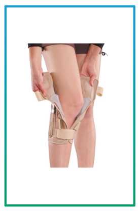 صورة مشد ركبة مع مفصل 5714 مقاس L